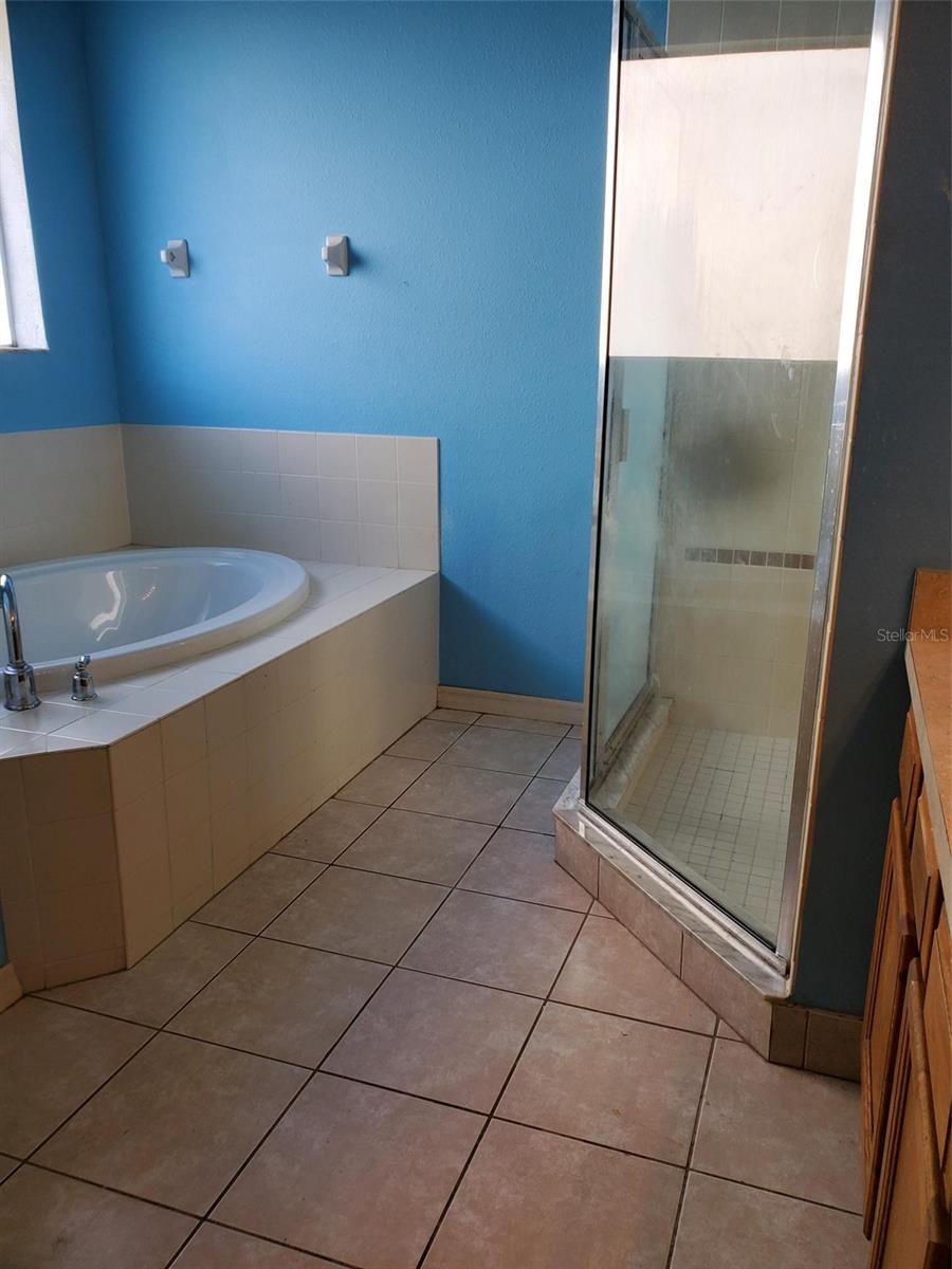 Image 21 of 69 For 14027 Bensbrook Drive