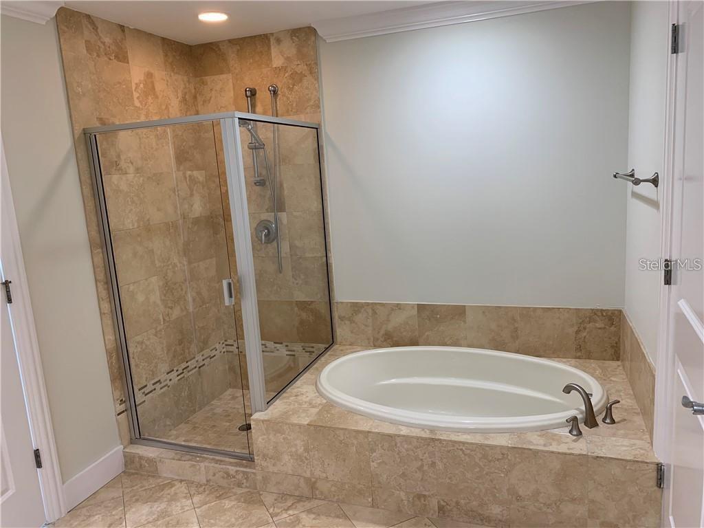 Image 11 of 21 For 450 Knights Run Avenue 1605