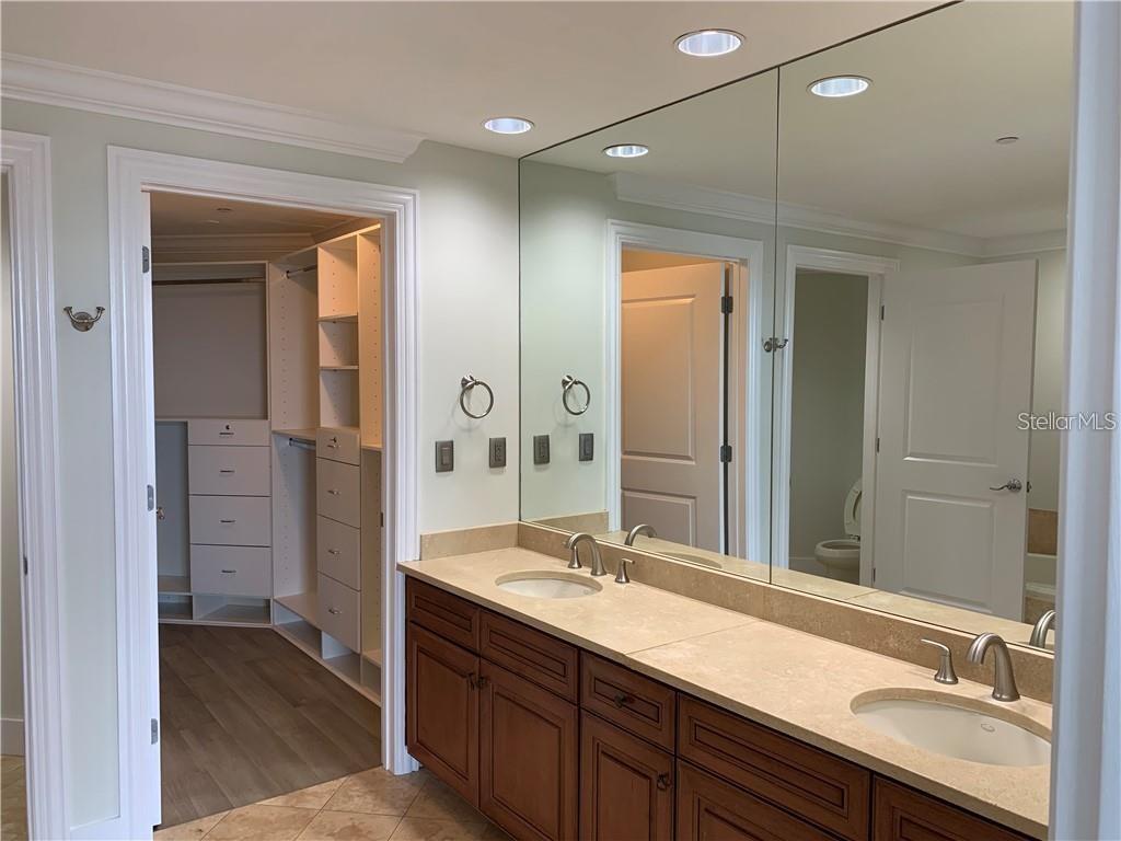 Image 12 of 21 For 450 Knights Run Avenue 1605