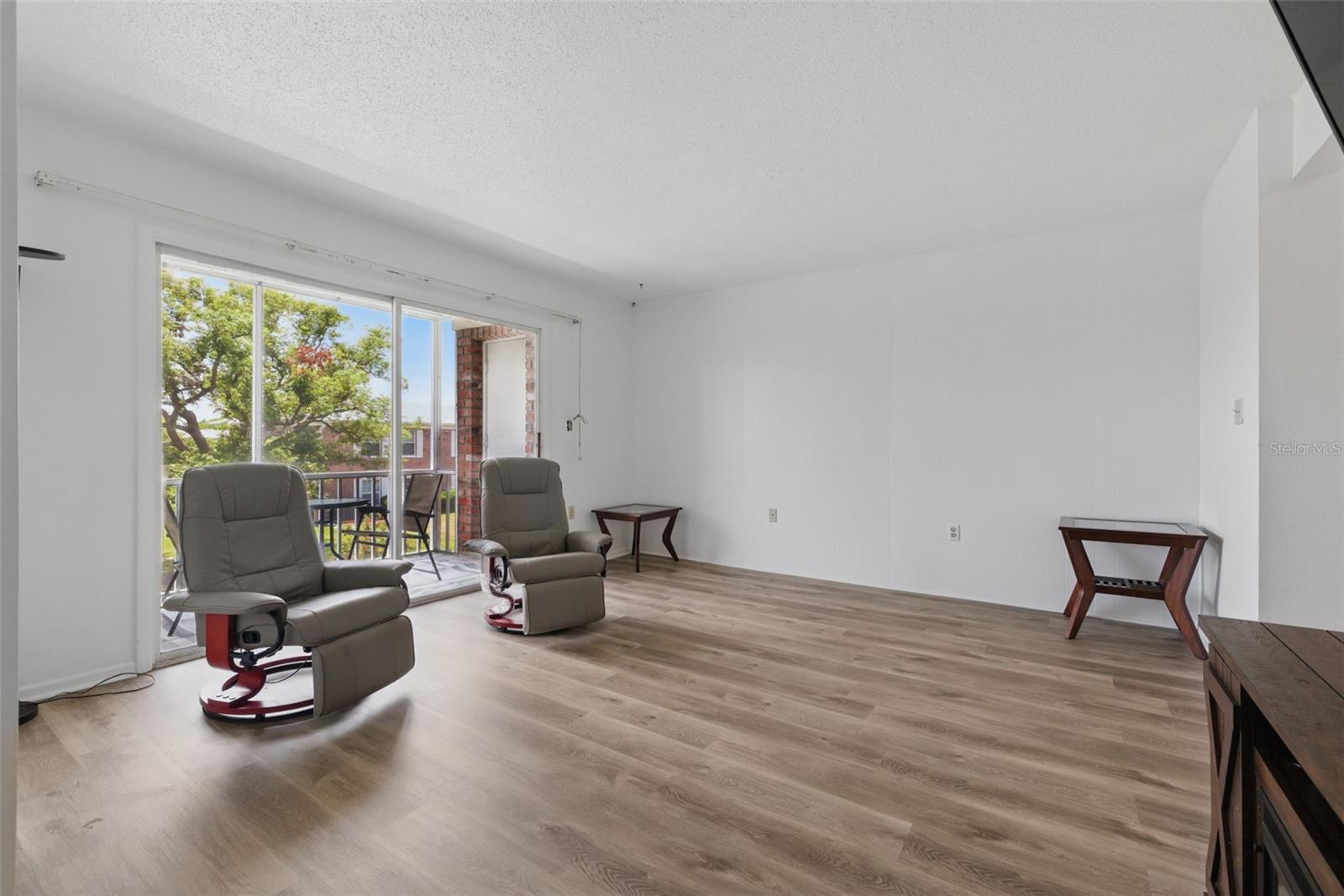 Image 6 of 16 For 3580 38th Avenue S 95