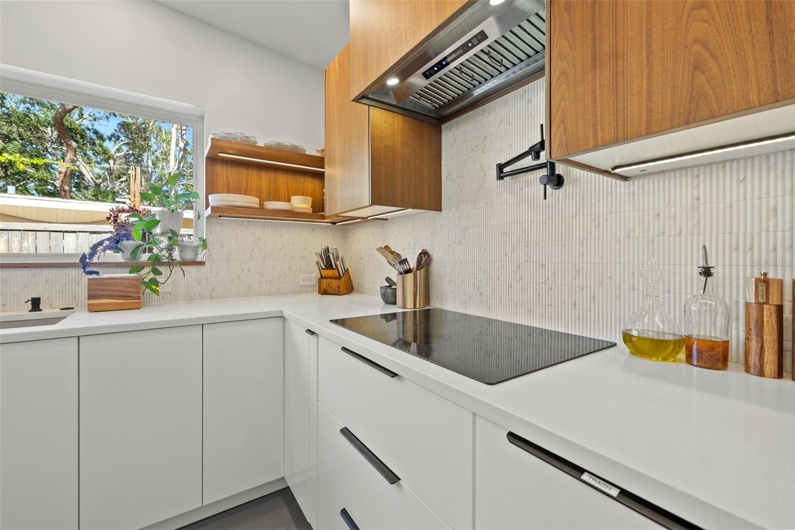 Image 11 of 44 For 310 55th Avenue S