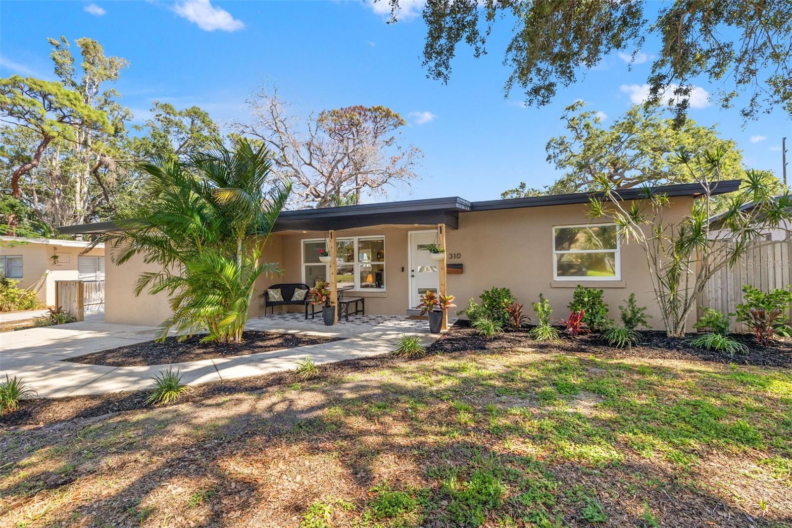 Image 3 of 44 For 310 55th Avenue S