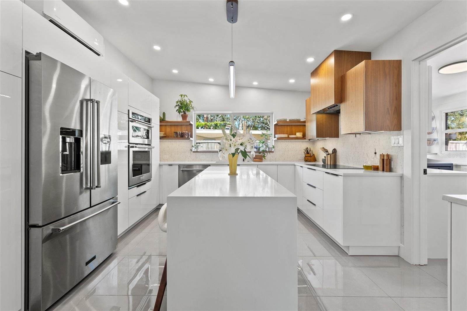 Image 6 of 44 For 310 55th Avenue S