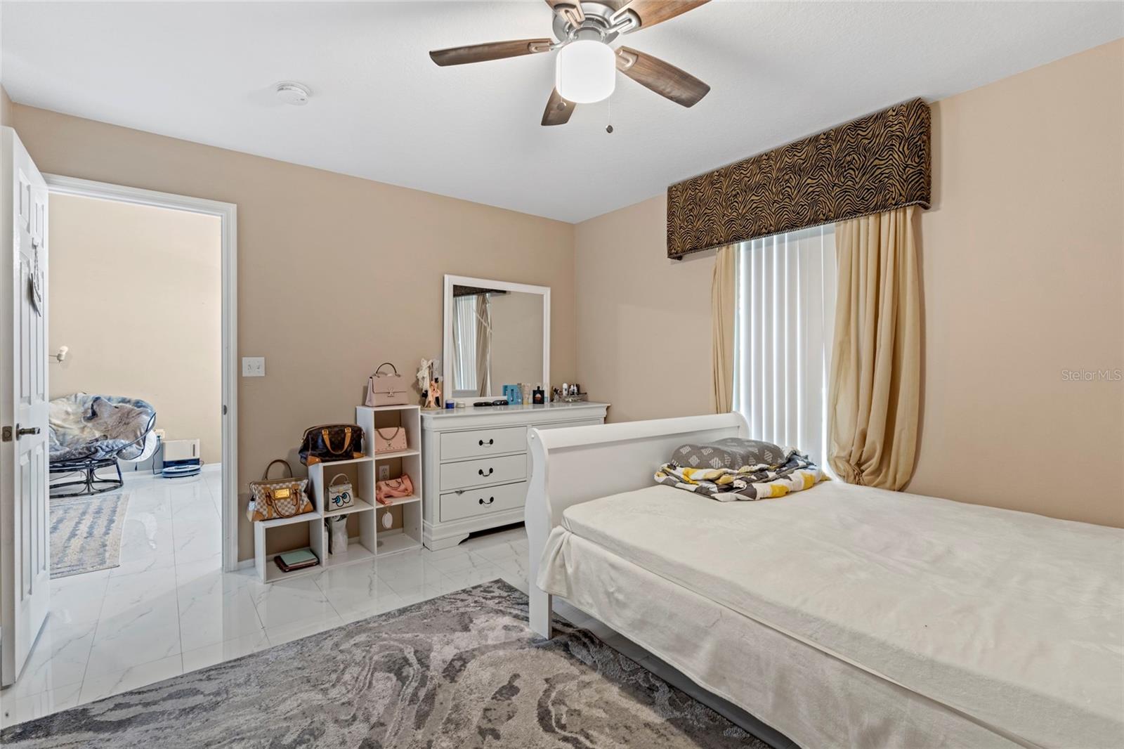 Image 11 of 25 For 9314 Alta Sol Way