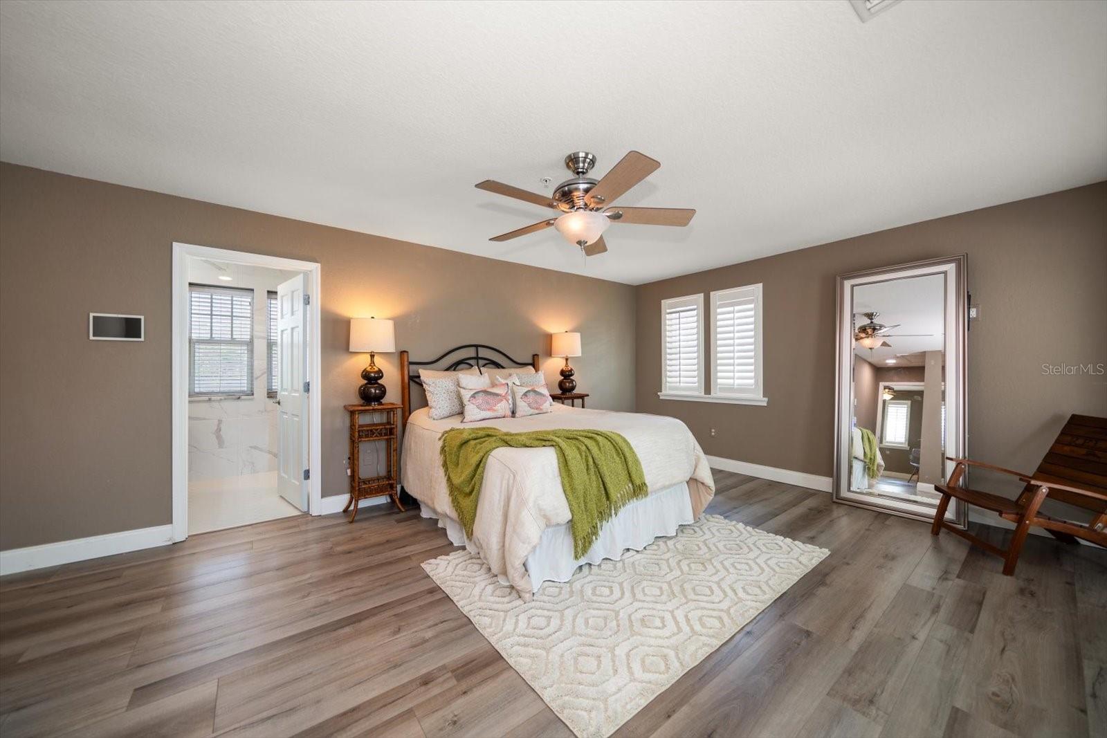 Image 22 of 64 For 215 18th Avenue