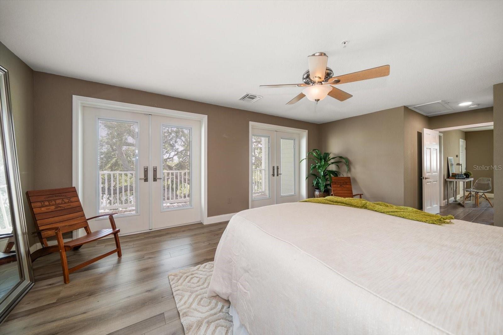 Image 23 of 64 For 215 18th Avenue