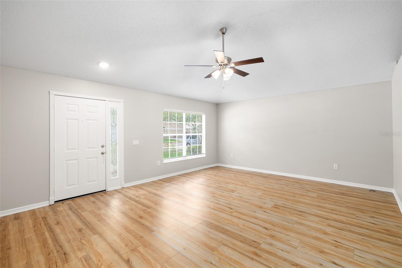 Image 10 of 48 For 9721 Fredericksburg Road