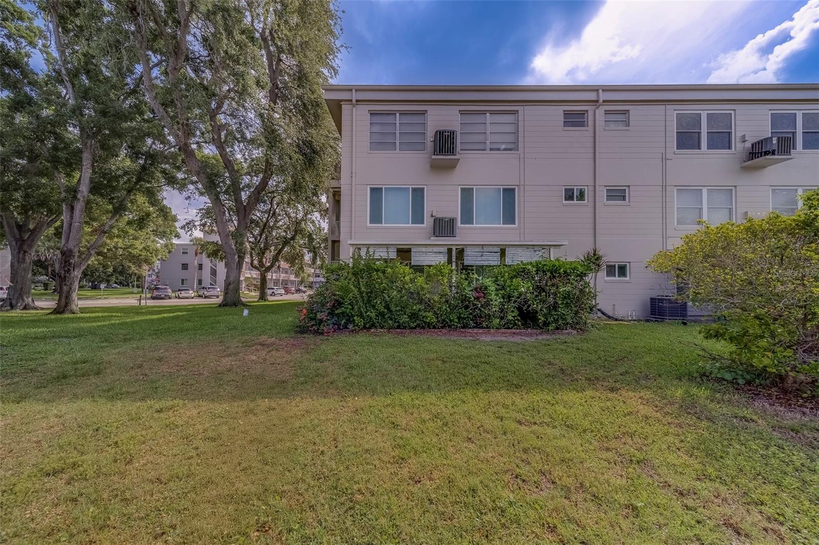 Image 8 of 85 For 2441 Persian Drive 61