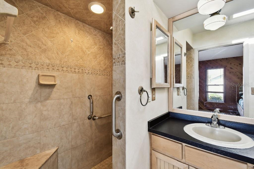Image 19 of 37 For 1436 Santa Clara Drive