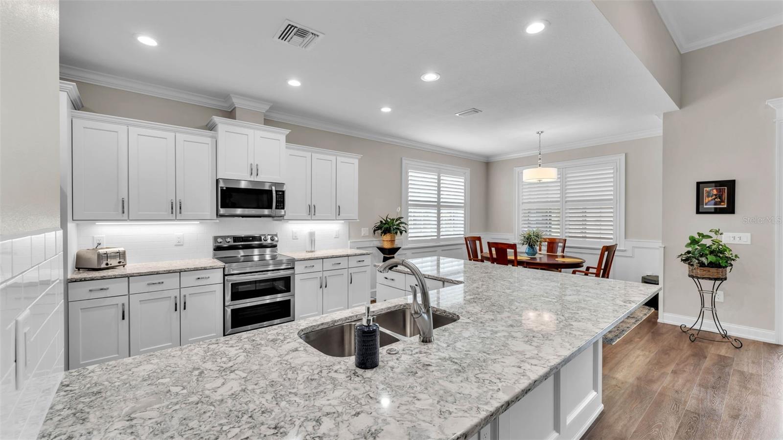 Image 11 of 47 For 7890 Lake James Boulevard