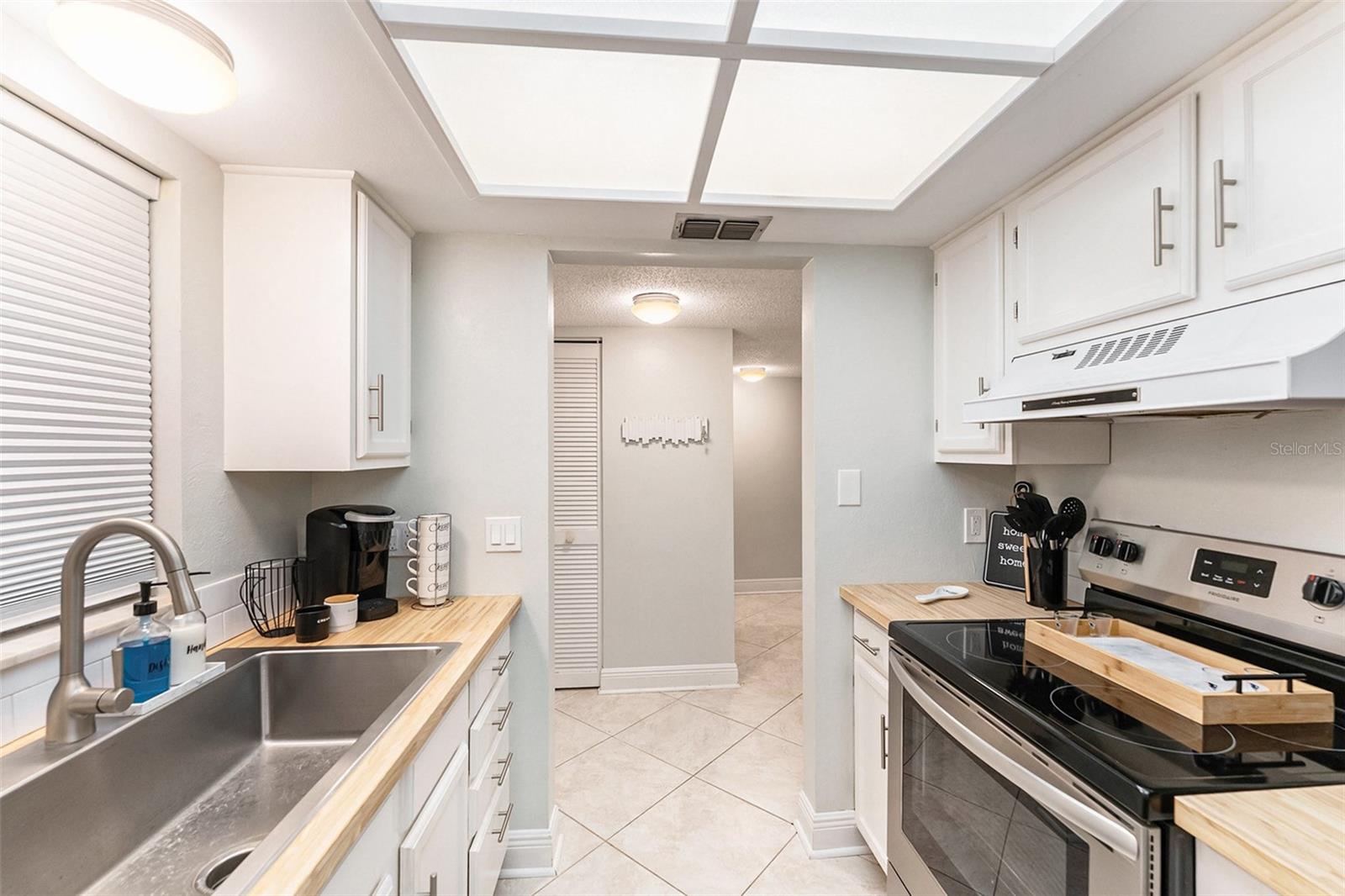 Image 7 of 17 For 9700 Starkey Road 312