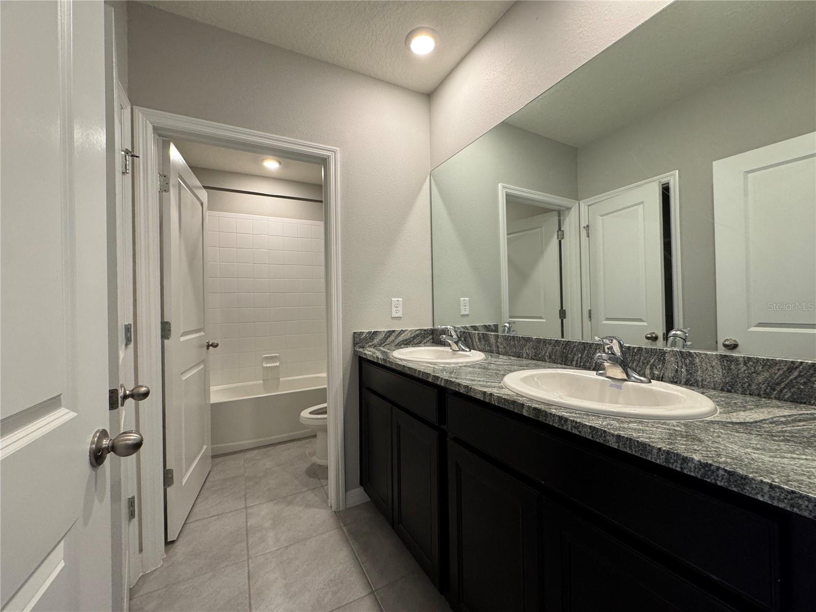 Image 13 of 22 For 13154 Brookside Moss Drive