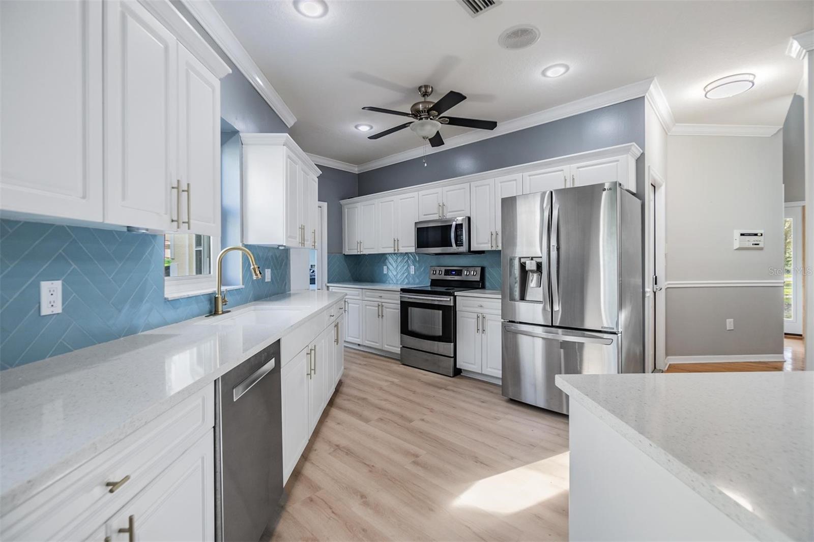 Image 10 of 40 For 2122 Oak Forest Lane