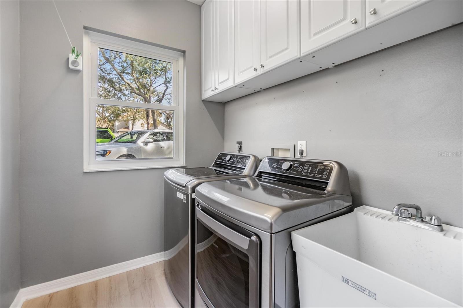 Image 30 of 40 For 2122 Oak Forest Lane