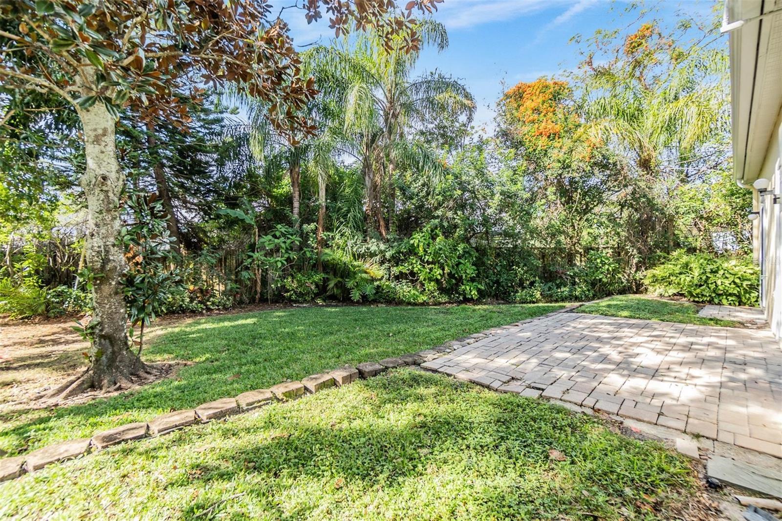Image 32 of 40 For 2122 Oak Forest Lane