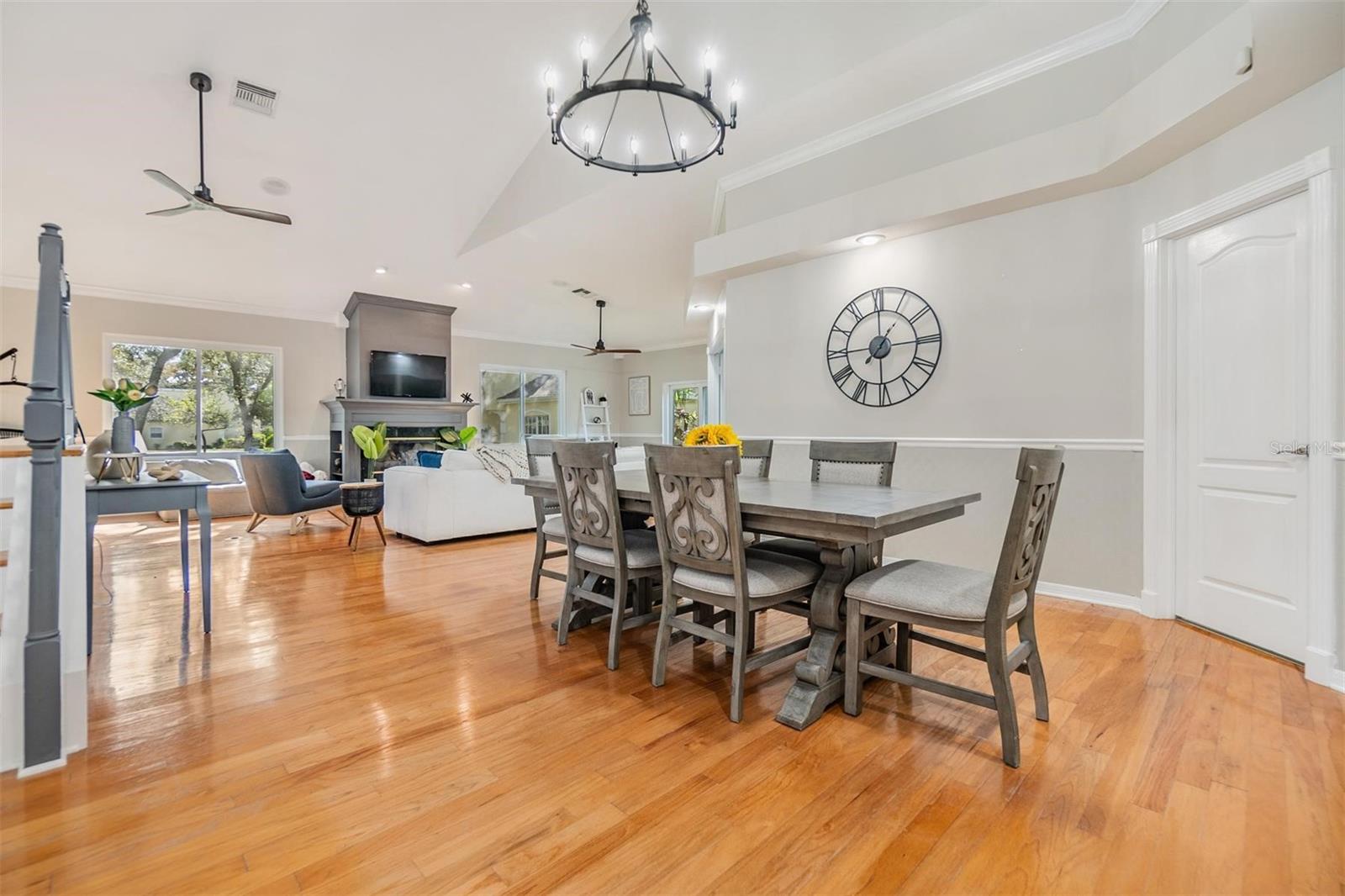 Image 7 of 40 For 2122 Oak Forest Lane