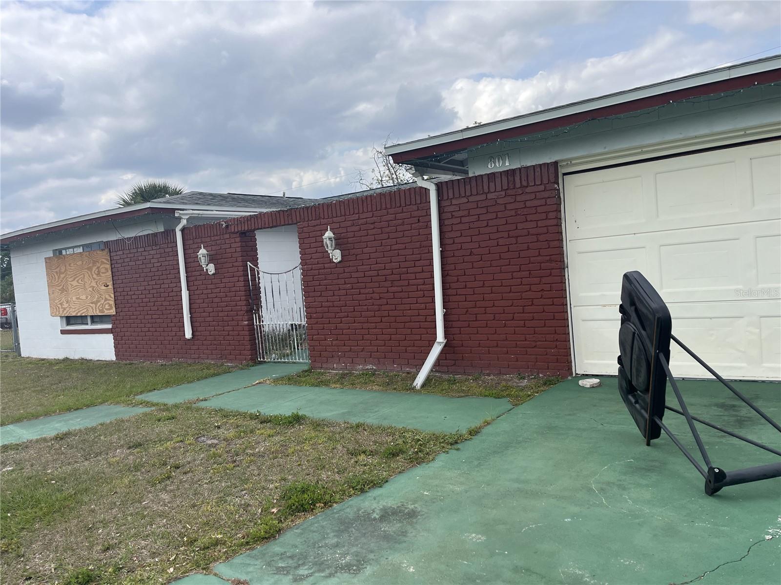 Image 2 of 18 For 801 Quintilian Avenue