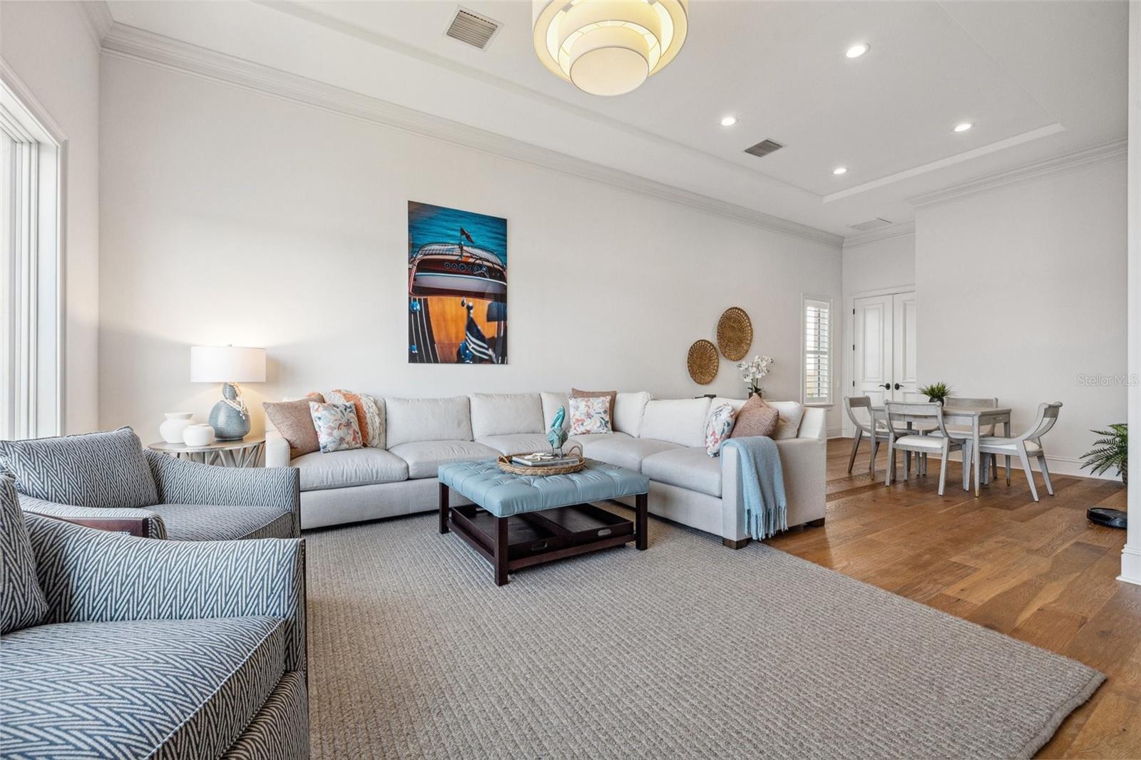 Image 36 of 70 For 301 Bayview Drive Ne