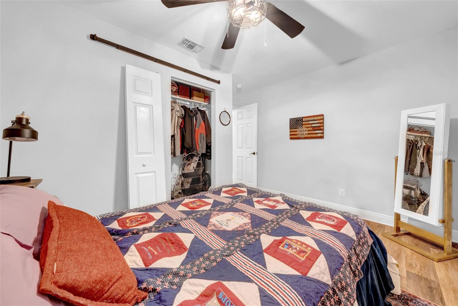 Image 22 of 46 For 4726 Fairview Heights