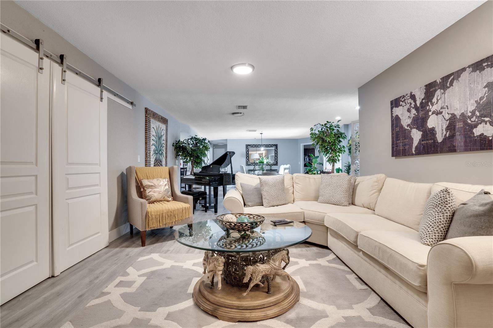 Image 10 of 56 For 8060 Canterbury Circle