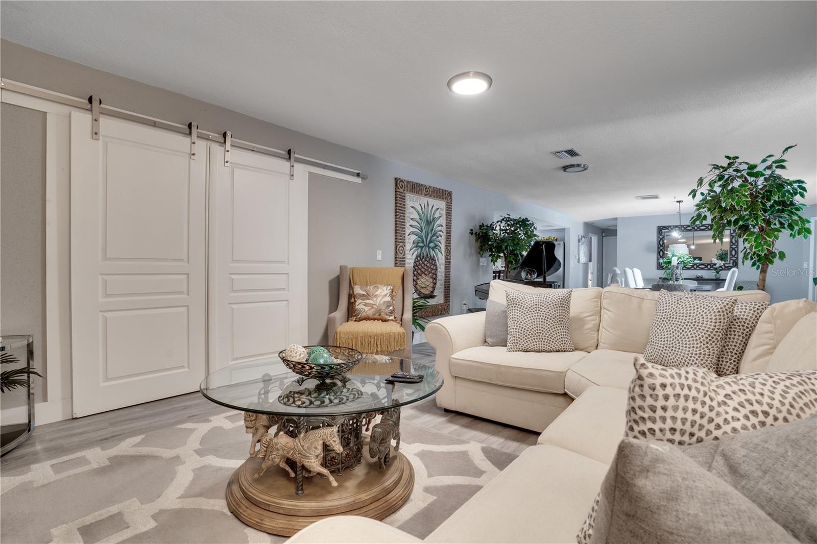 Image 11 of 56 For 8060 Canterbury Circle