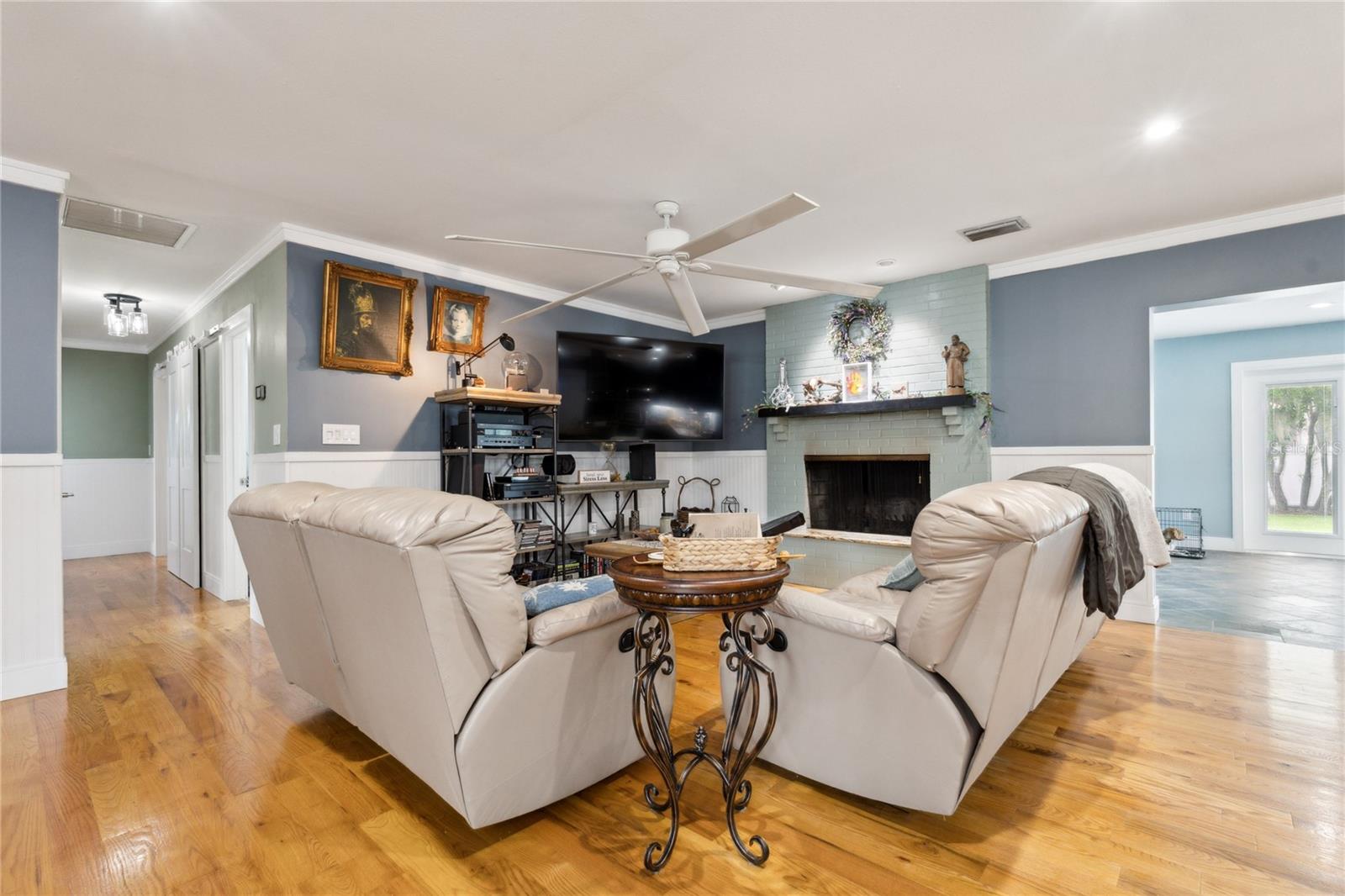 Image 11 of 40 For 708 Westwood Circle