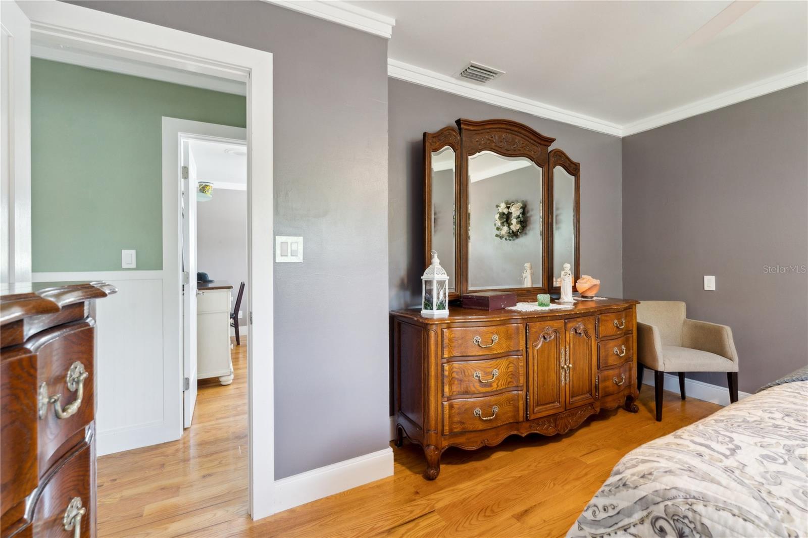 Image 21 of 40 For 708 Westwood Circle