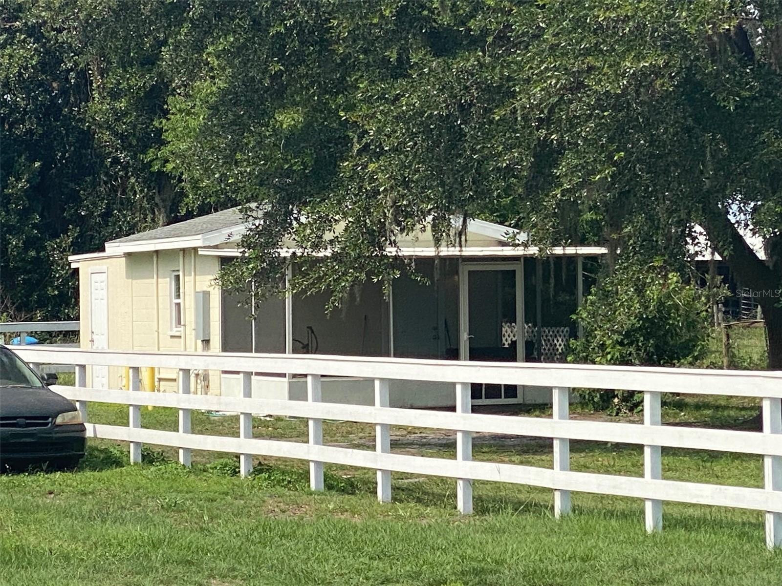 Image 2 of 3 For 4316 Knights Griffin Road