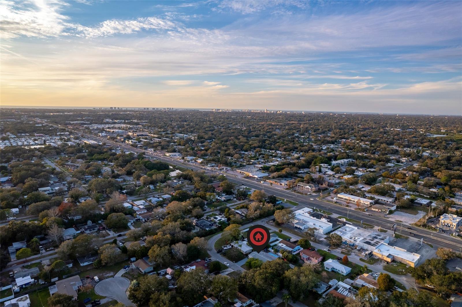 Listing photo id 36 for 3485 Floral Drive