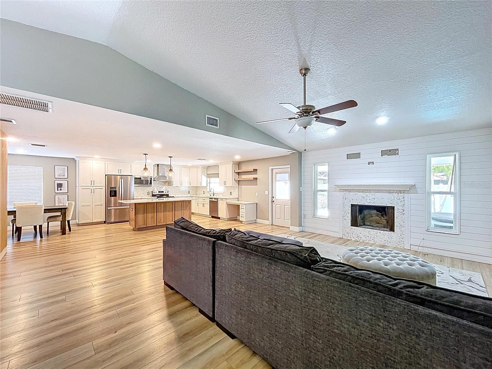 Image 11 of 30 For 9580 130th Avenue