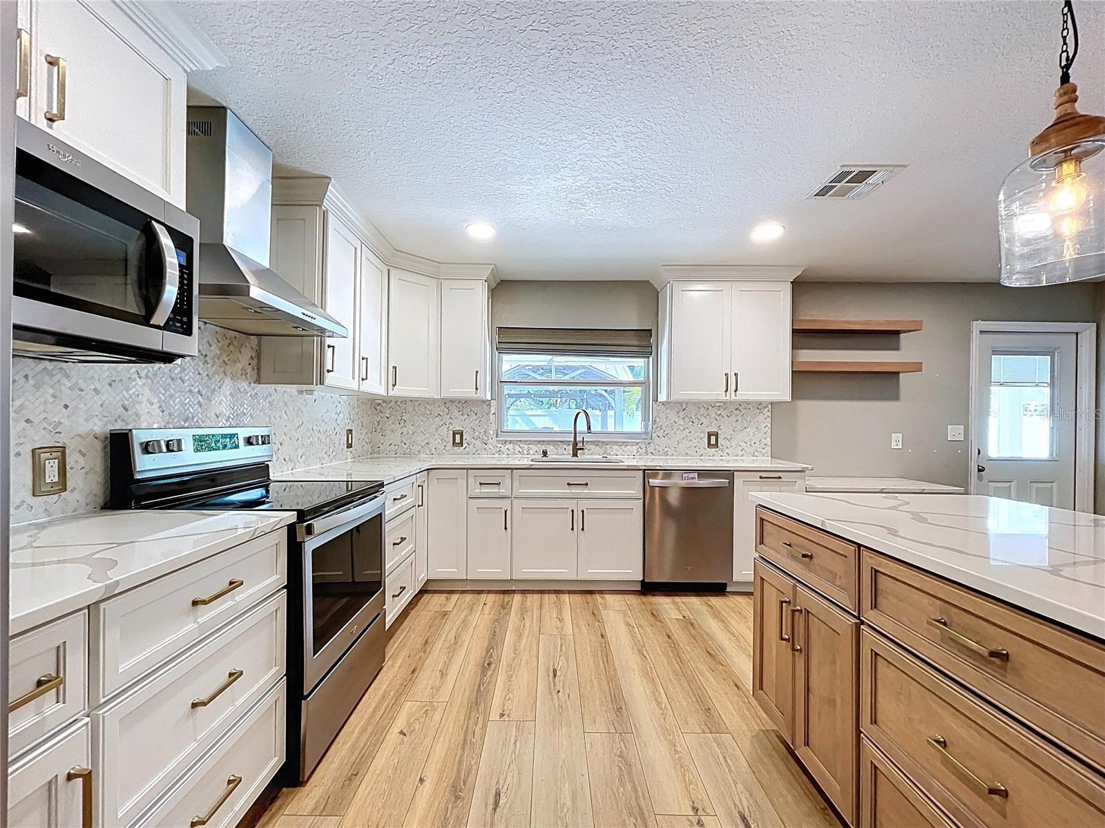 Image 12 of 30 For 9580 130th Avenue