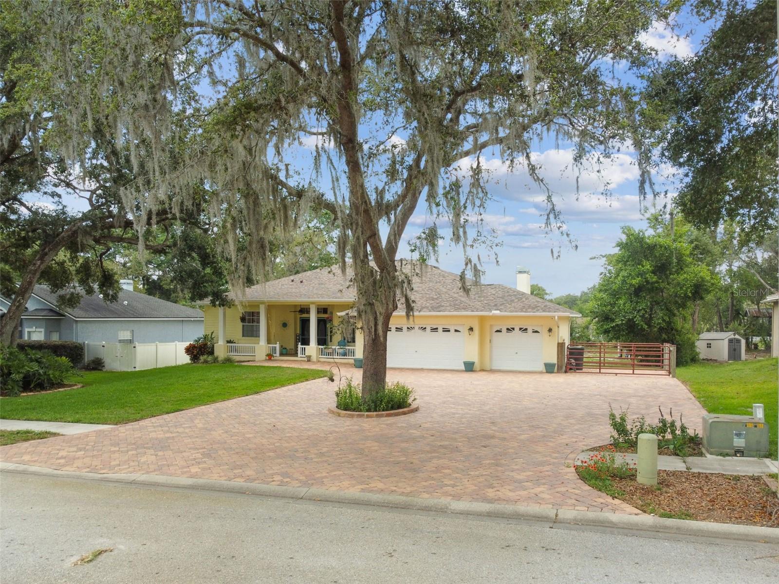 Image 4 of 96 For 10306 Shalimar Wood Drive