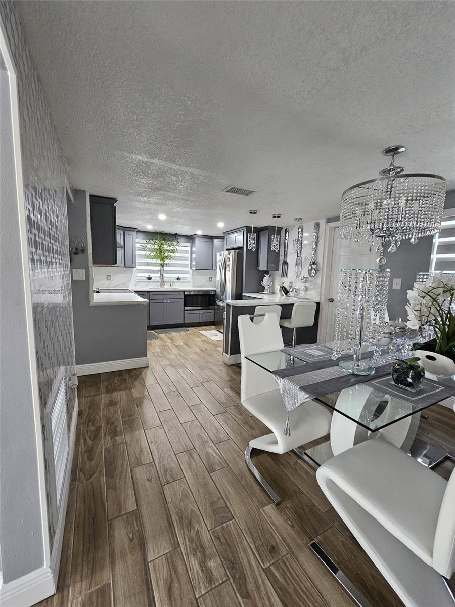 Listing photo id 10 for 7834 Treasure Pointe Drive