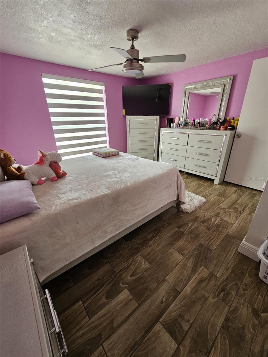 Listing photo id 19 for 7834 Treasure Pointe Drive