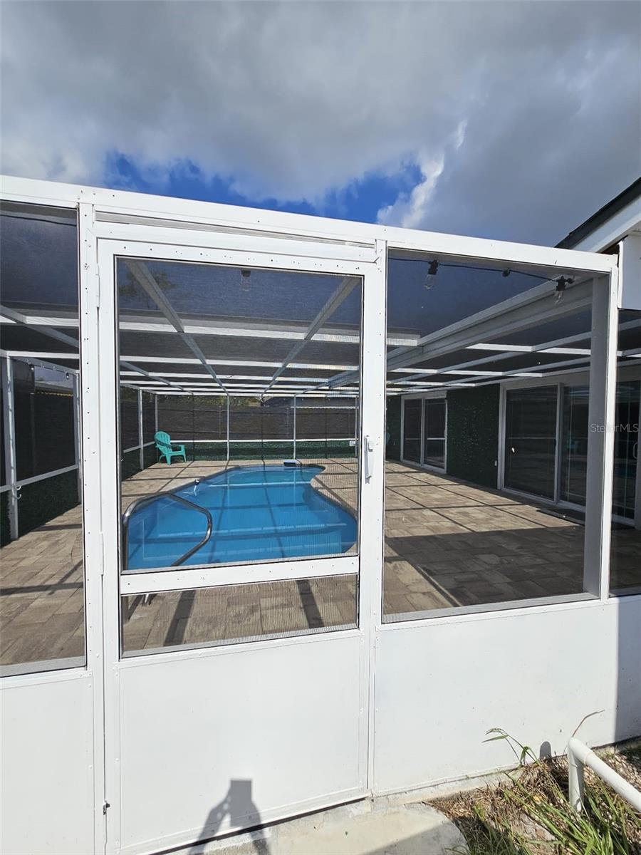Listing photo id 24 for 7834 Treasure Pointe Drive