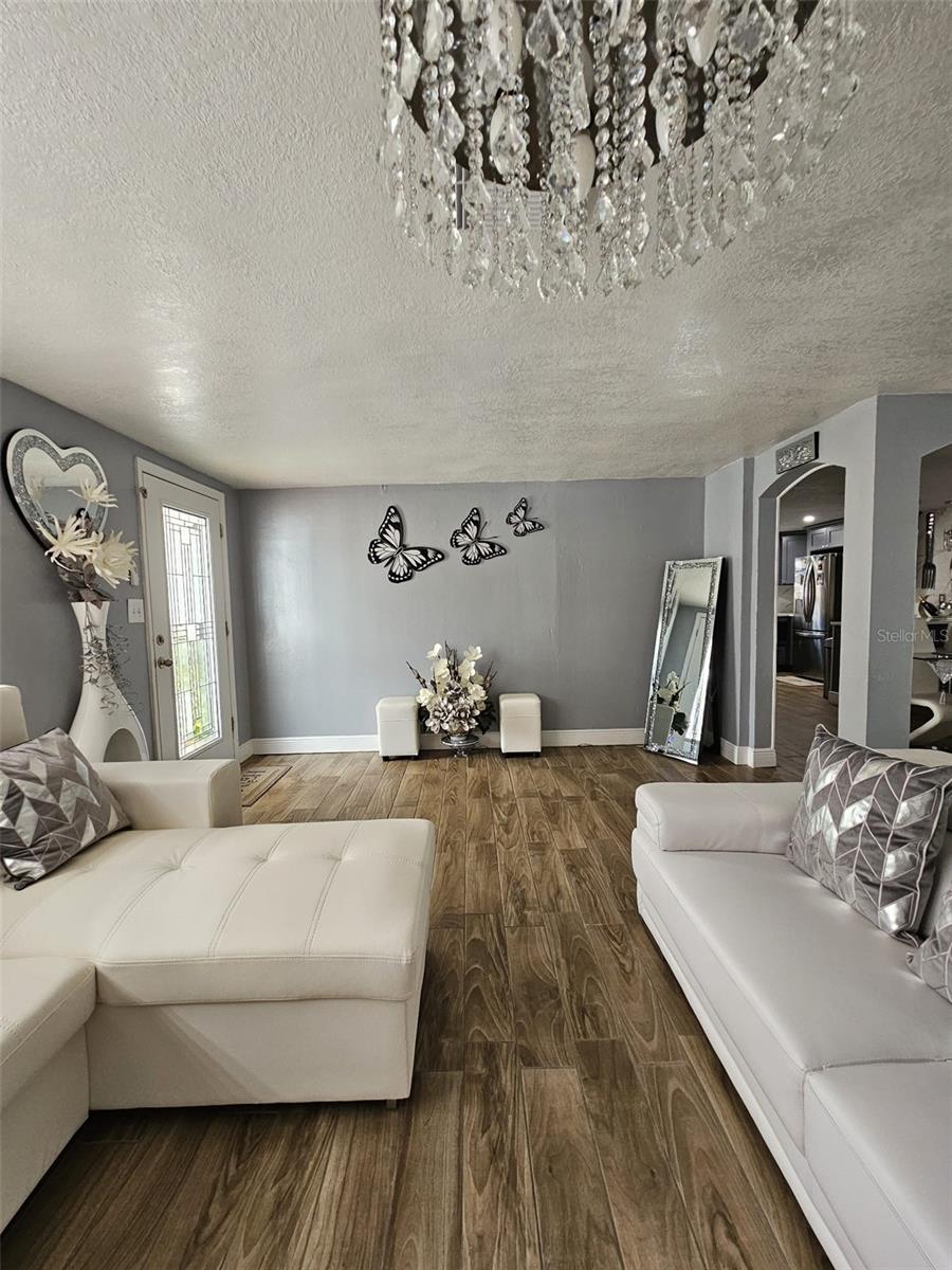Listing photo id 7 for 7834 Treasure Pointe Drive