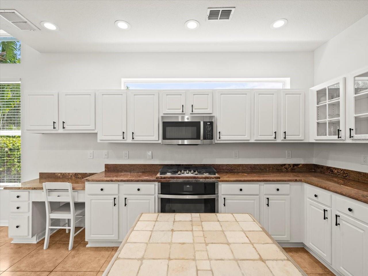 Image 19 of 73 For 6127 Cezanne Avenue