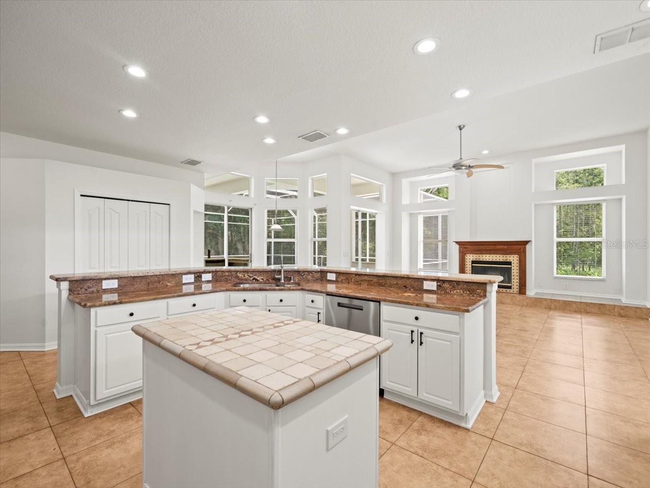 Image 23 of 73 For 6127 Cezanne Avenue