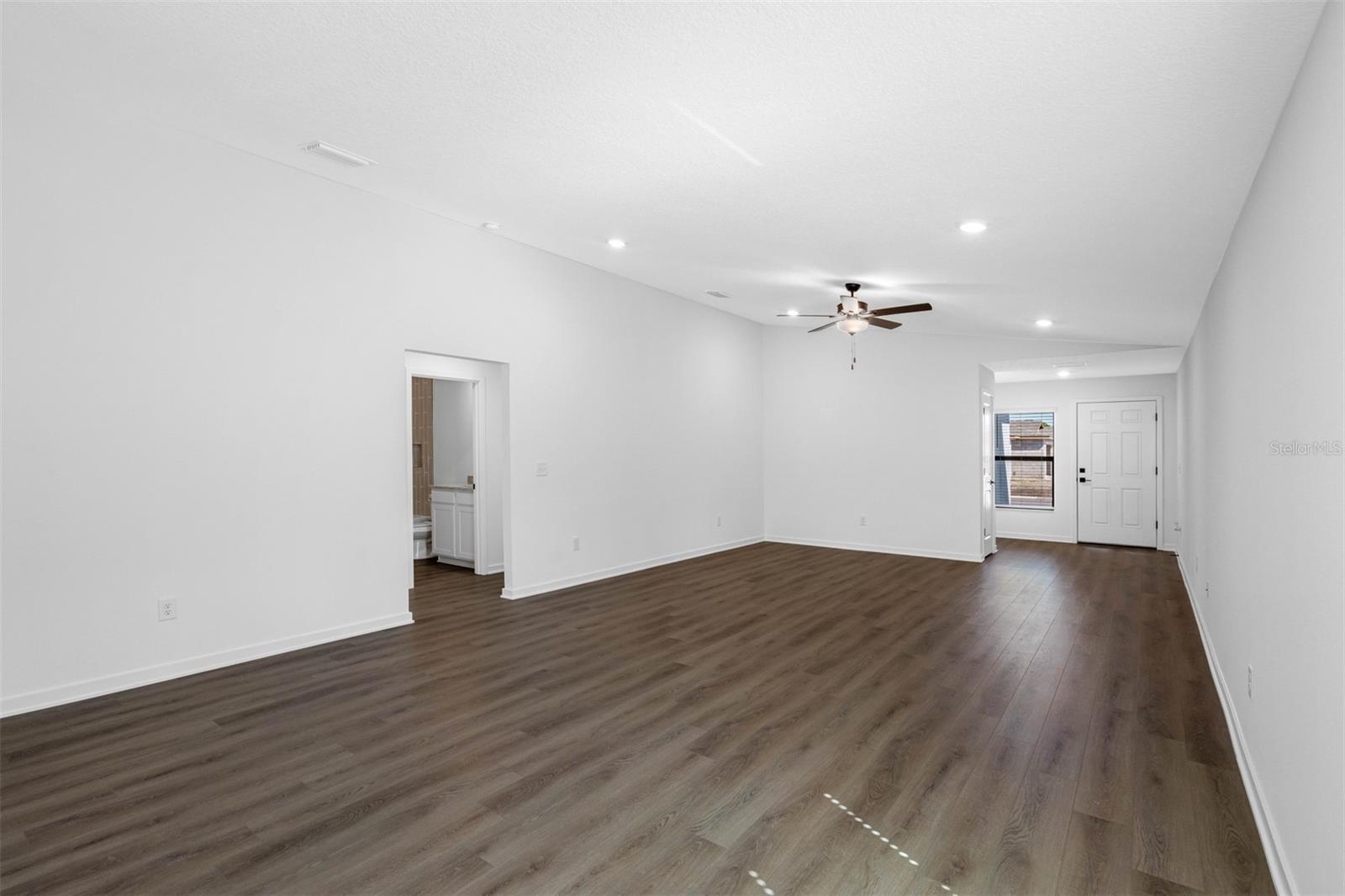 Image 2 of 8 For 11199 Murraysville Drive