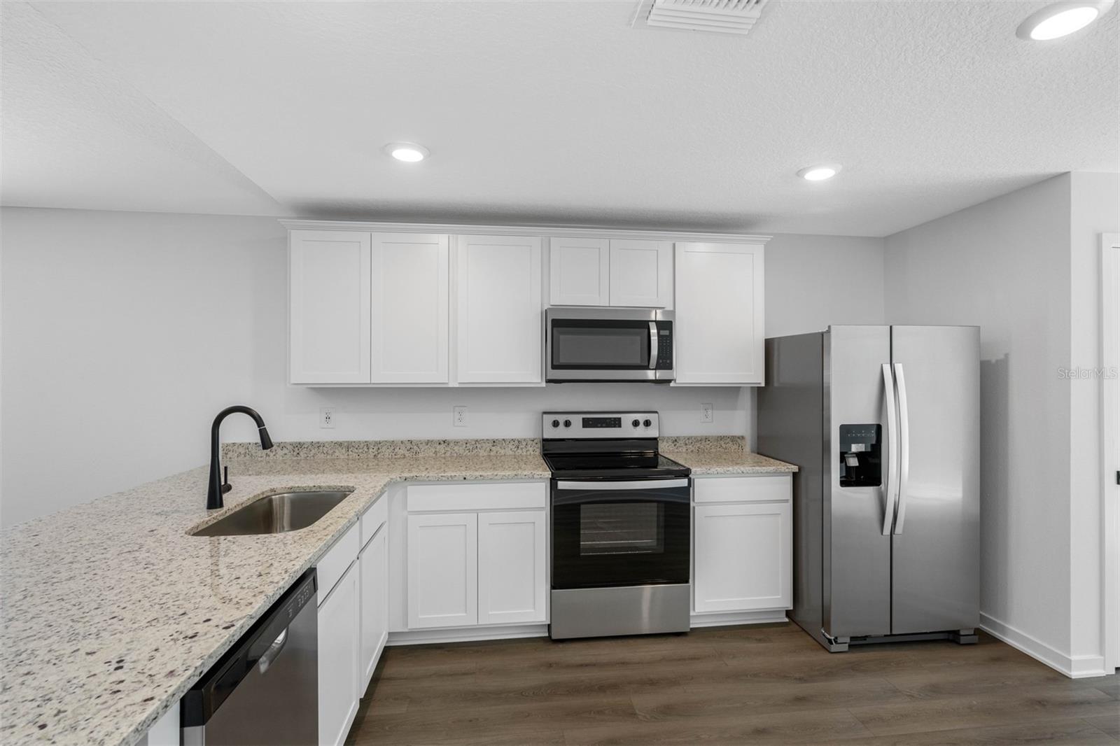 Image 4 of 8 For 11199 Murraysville Drive