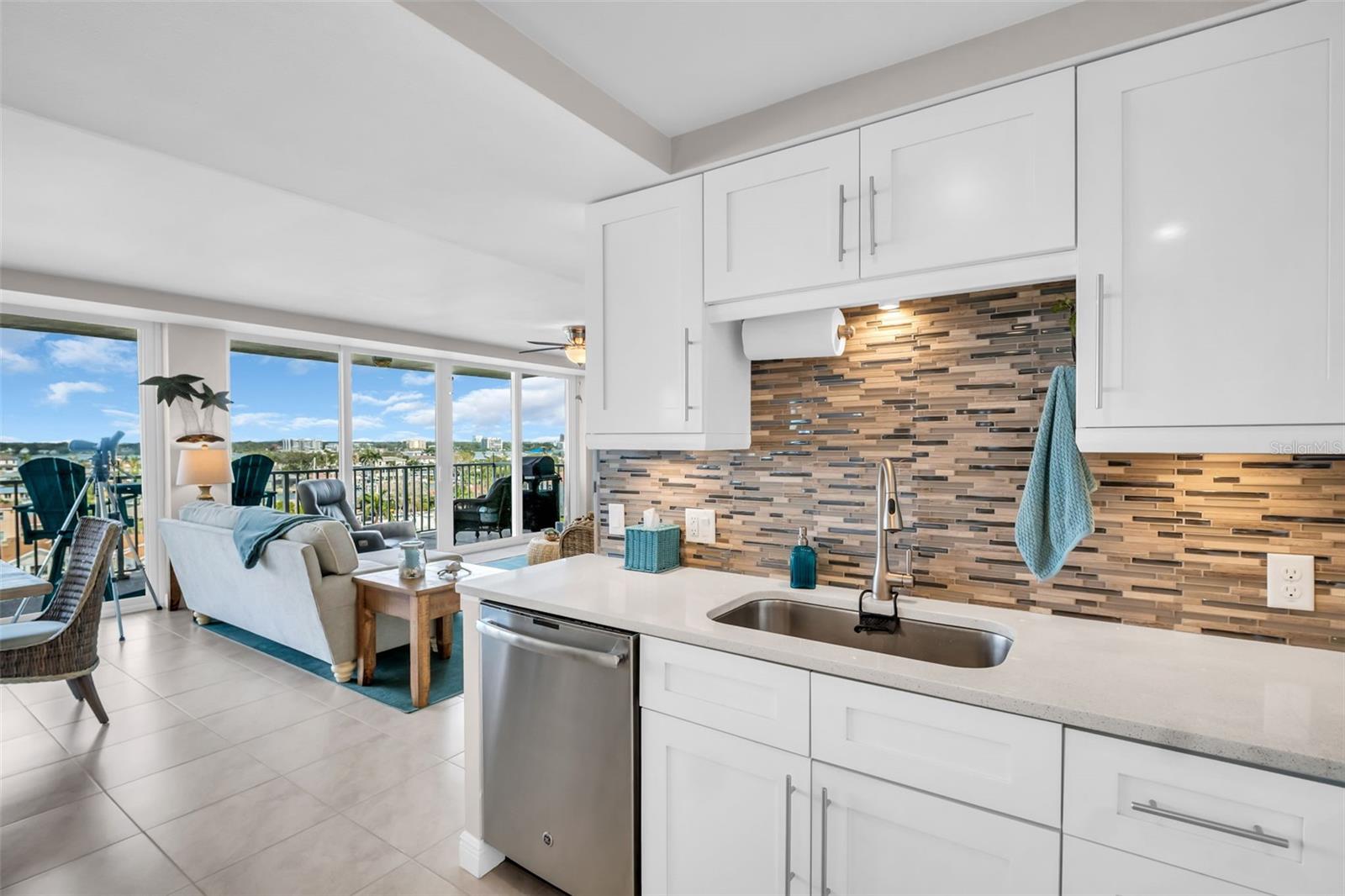 Image 12 of 53 For 223 Island Way 7f
