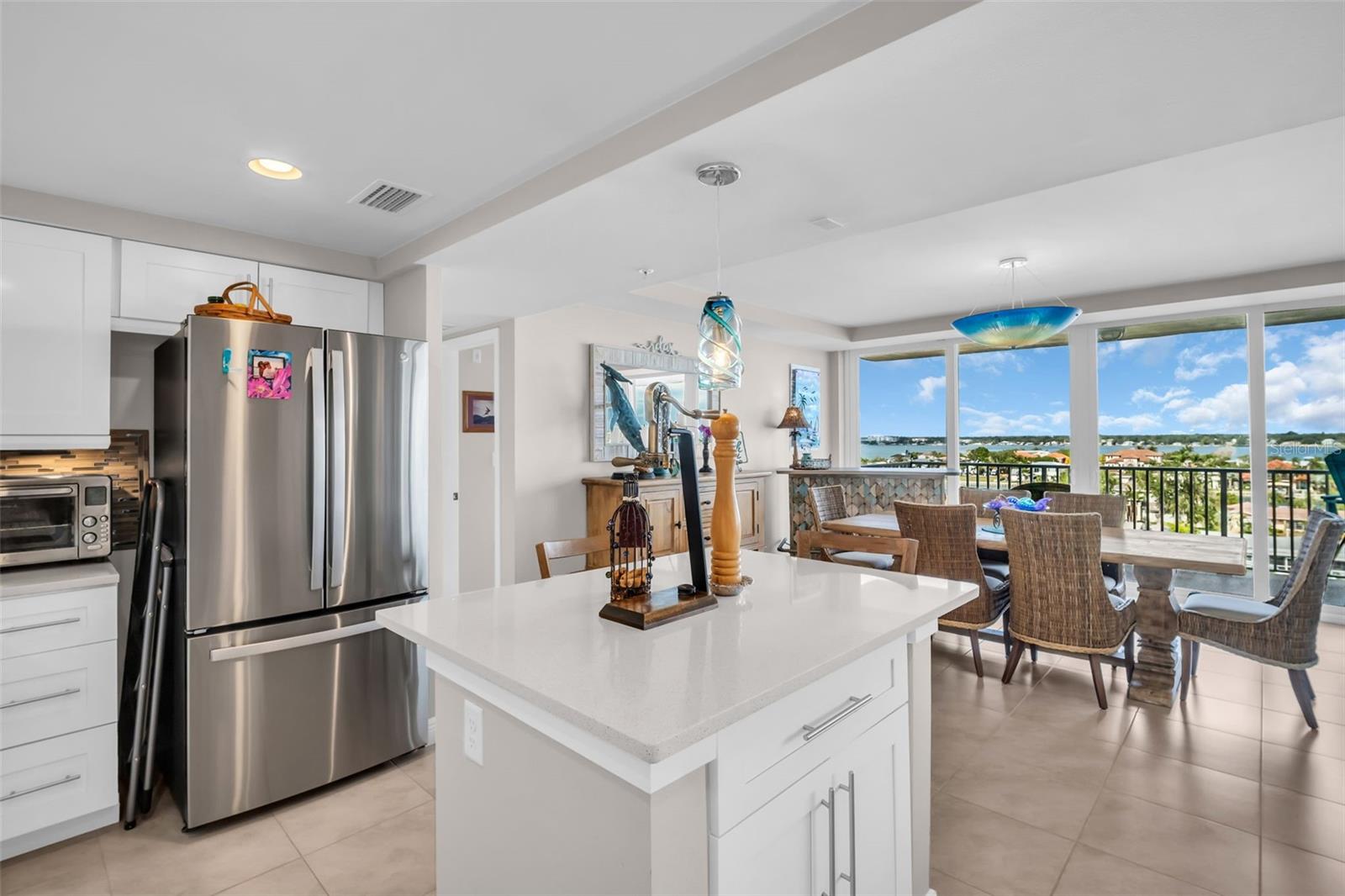 Image 15 of 53 For 223 Island Way 7f