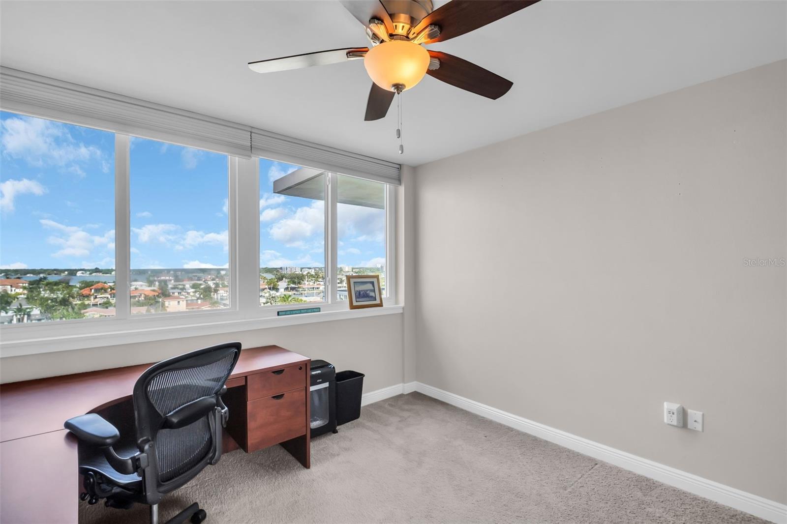 Image 33 of 53 For 223 Island Way 7f