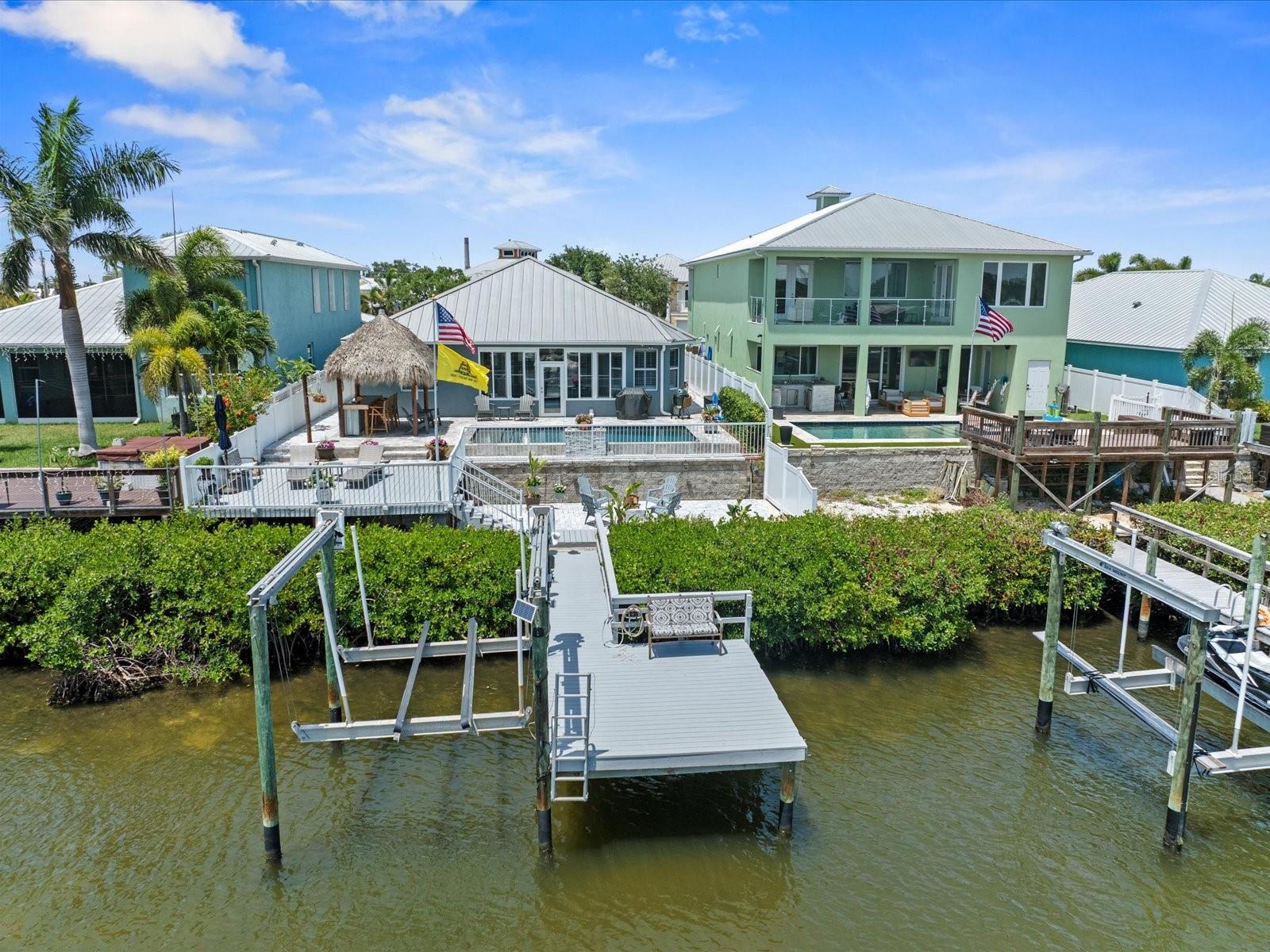 Listing photo id 13 for 574 Bimini Bay Boulevard