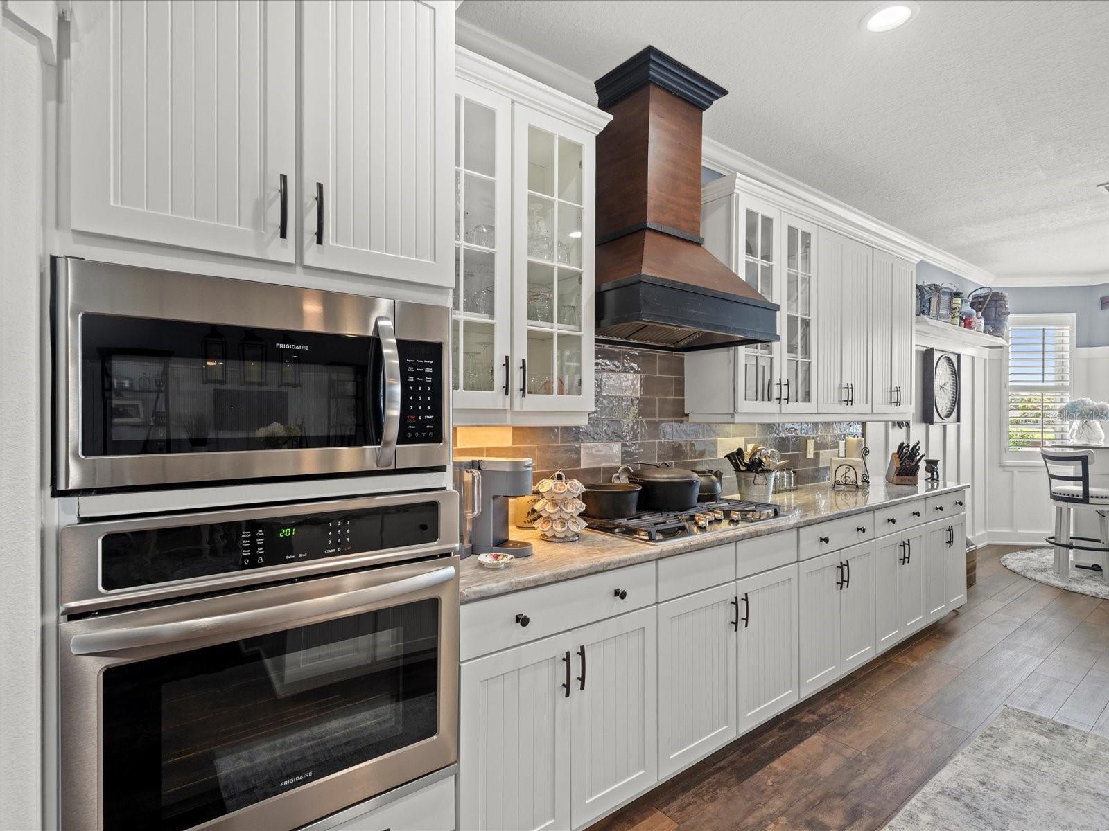 Listing photo id 16 for 574 Bimini Bay Boulevard