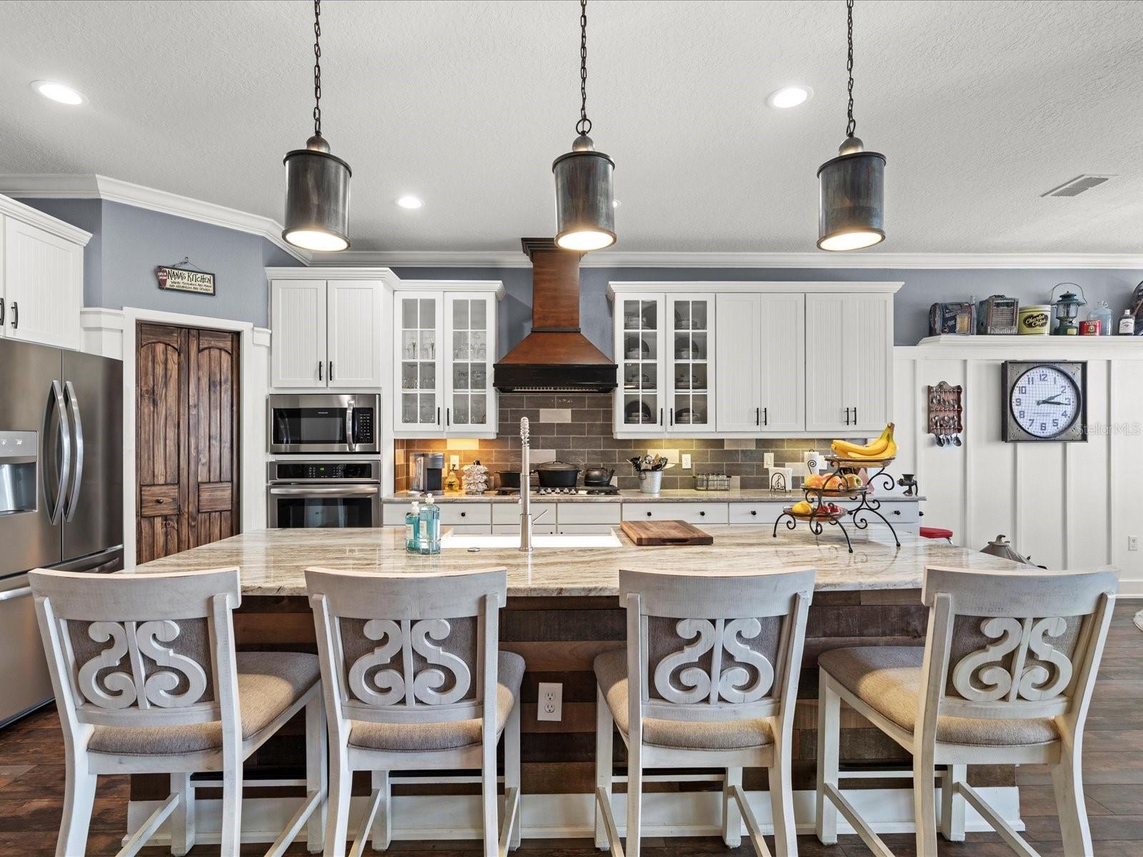 Listing photo id 18 for 574 Bimini Bay Boulevard