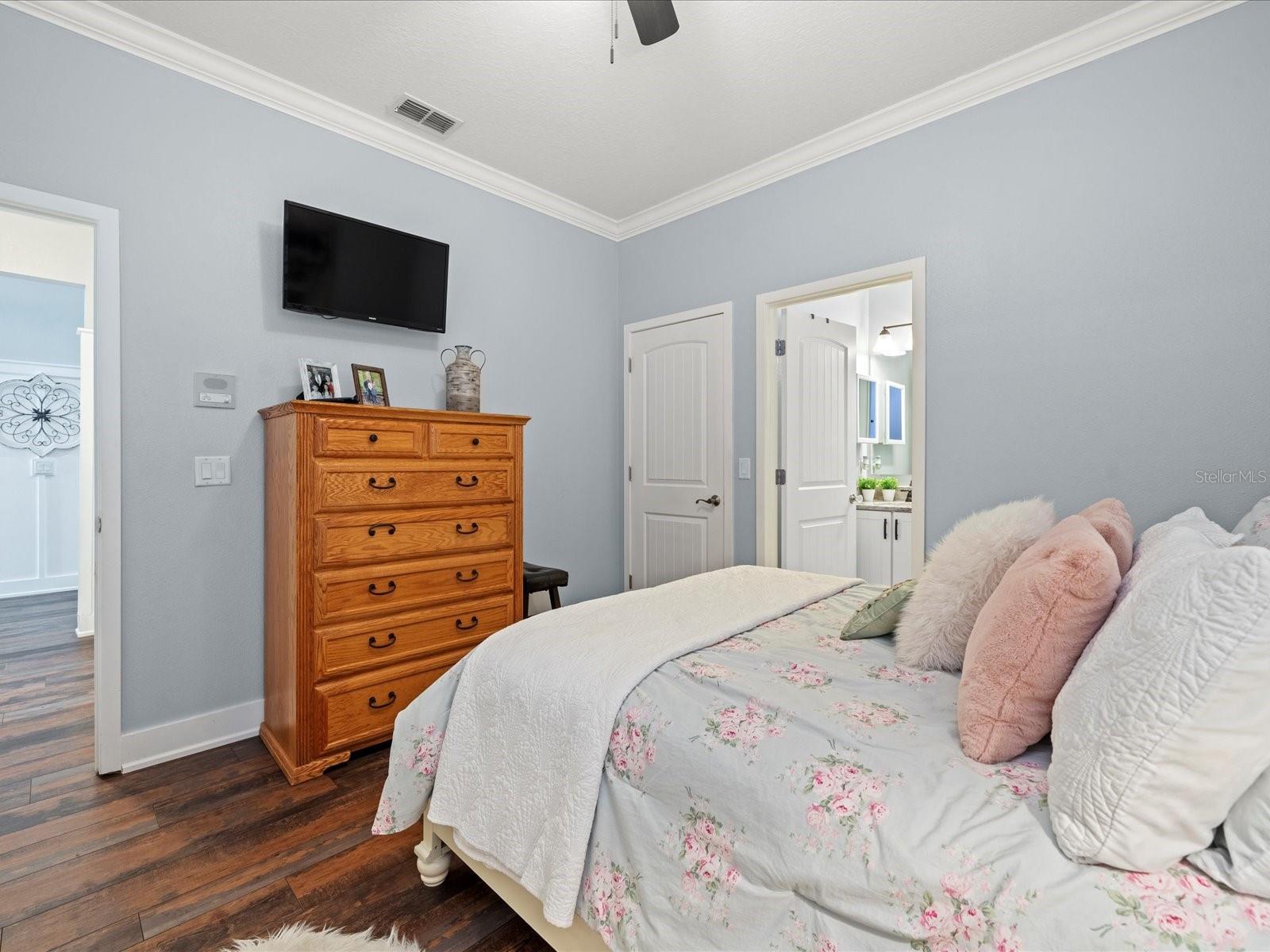 Listing photo id 39 for 574 Bimini Bay Boulevard