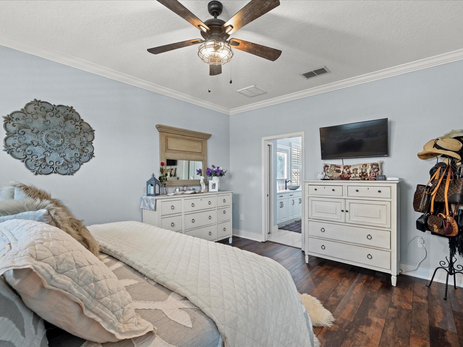 Listing photo id 42 for 574 Bimini Bay Boulevard