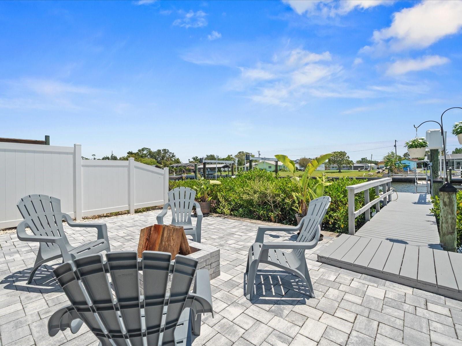 Listing photo id 52 for 574 Bimini Bay Boulevard
