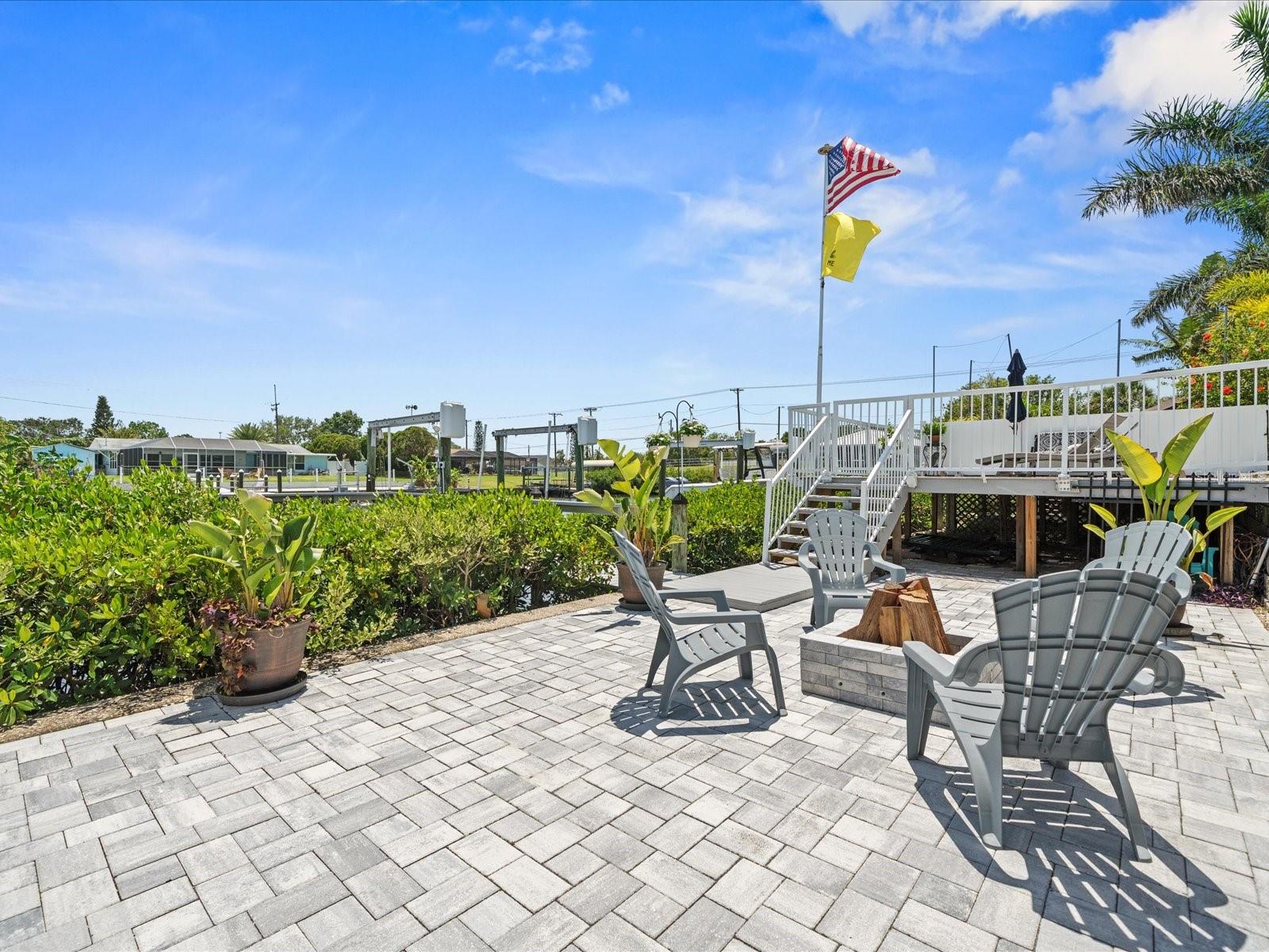 Listing photo id 53 for 574 Bimini Bay Boulevard